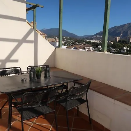 아파트 - Nueva Andalucia Aloha Estates *