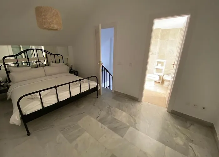 - Nueva Andalucia Aloha Estates Appartamento