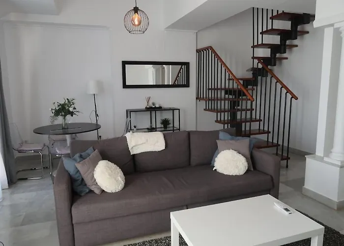 - Nueva Andalucia Aloha Estates * Marbellac